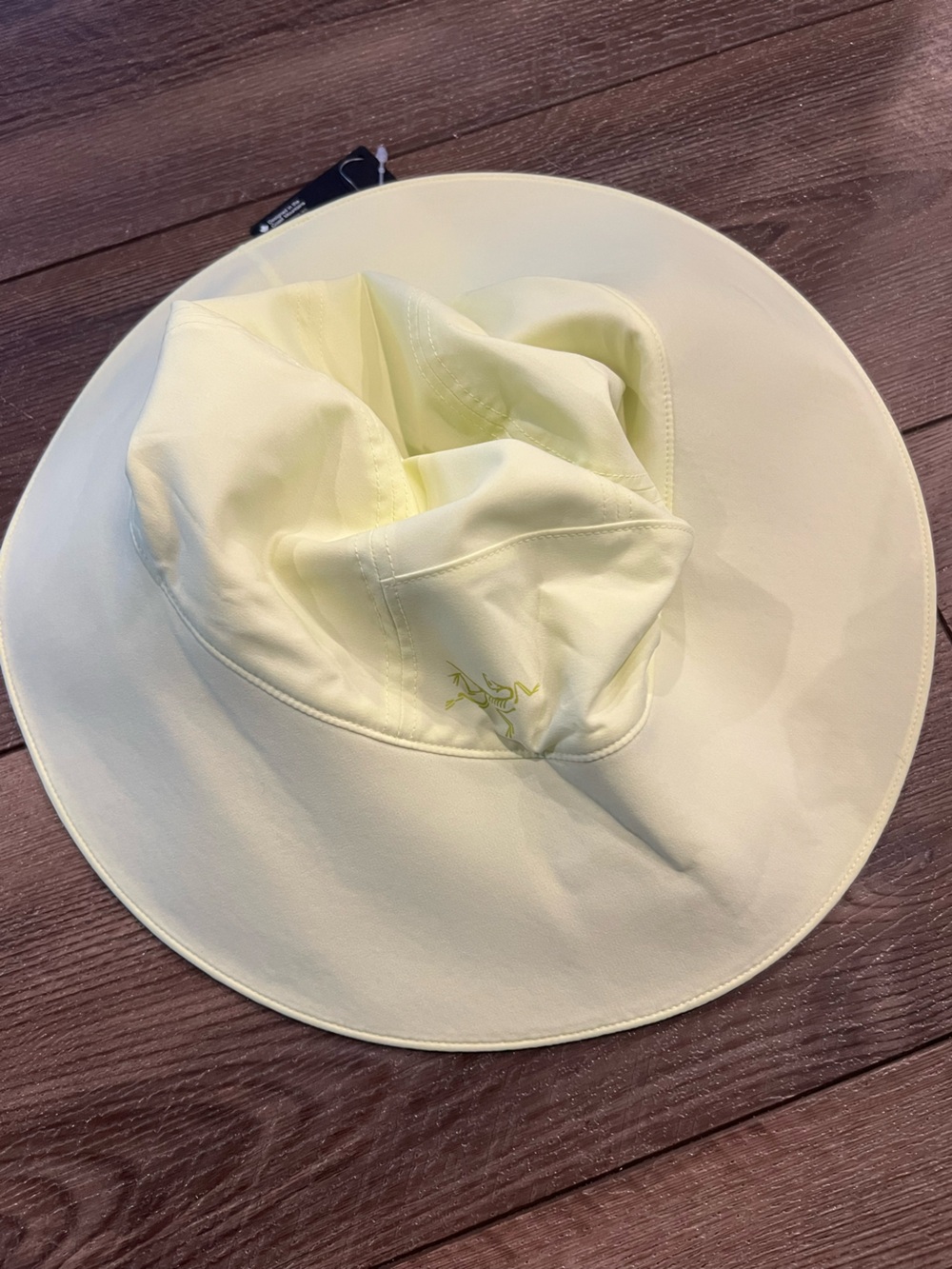 NWT Arc’teryx Sinsola Shade Hat NEUTRAL
Ray Small / Medium